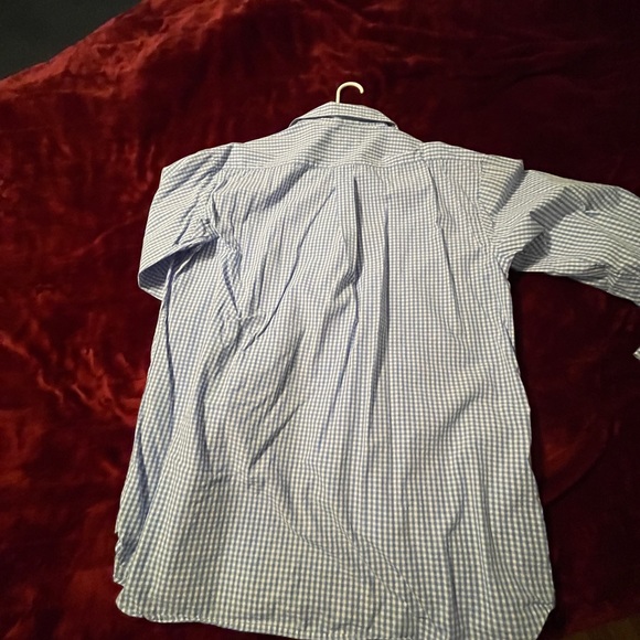 Button up - Picture 2 of 3